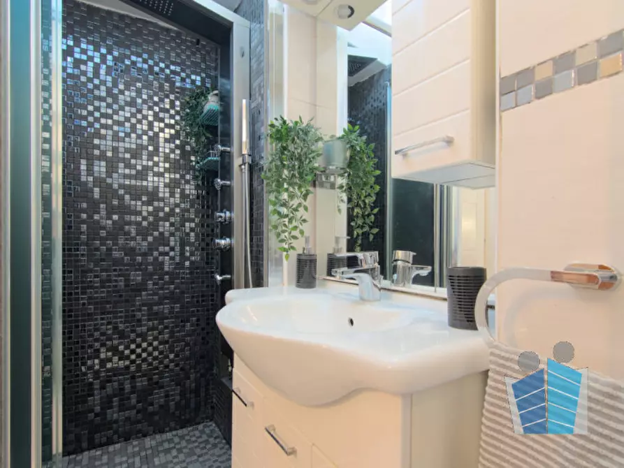 Immagine 21 di Casa indipendente in vendita  in Via Montello a Poggiardo