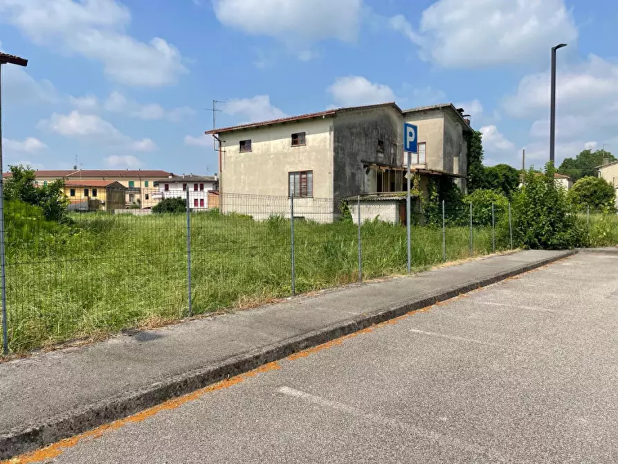 Immagine 1 di Terreno in vendita  in Via Roma a Tribano