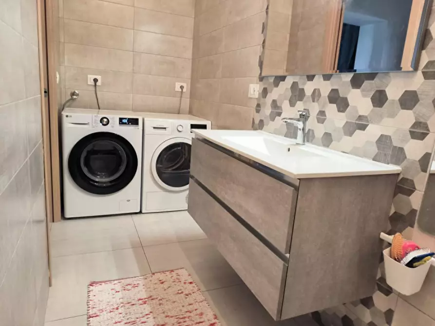 Immagine 11 di Appartamento in vendita  in Via Maddalena 71 a Vasto