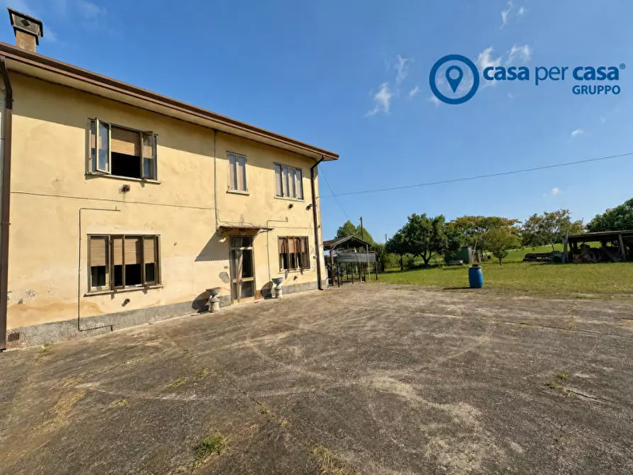 Immagine 1 di Casa bifamiliare in vendita  in Papozze, Via Peschiera a Papozze