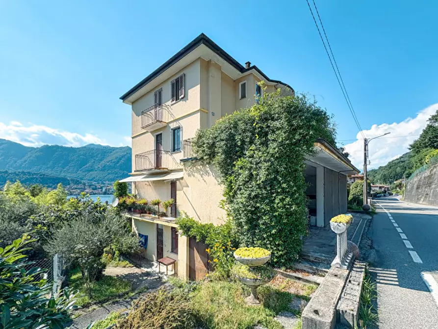 Immagine 3 di Appartamento in vendita  in via Repubblica 60 a Omegna