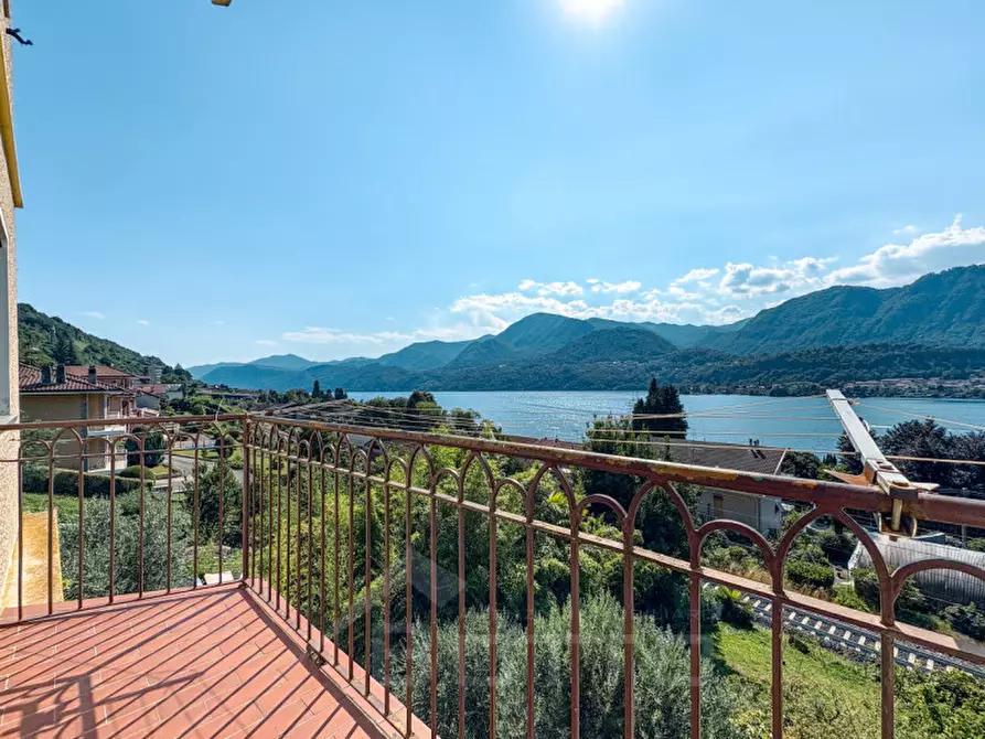 Immagine 8 di Appartamento in vendita  in via Repubblica 60 a Omegna