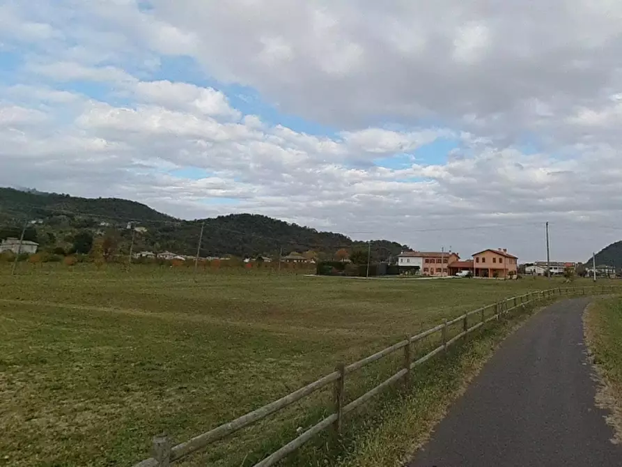 Immagine 1 di Terreno in vendita  in Via dei Salici a Teolo