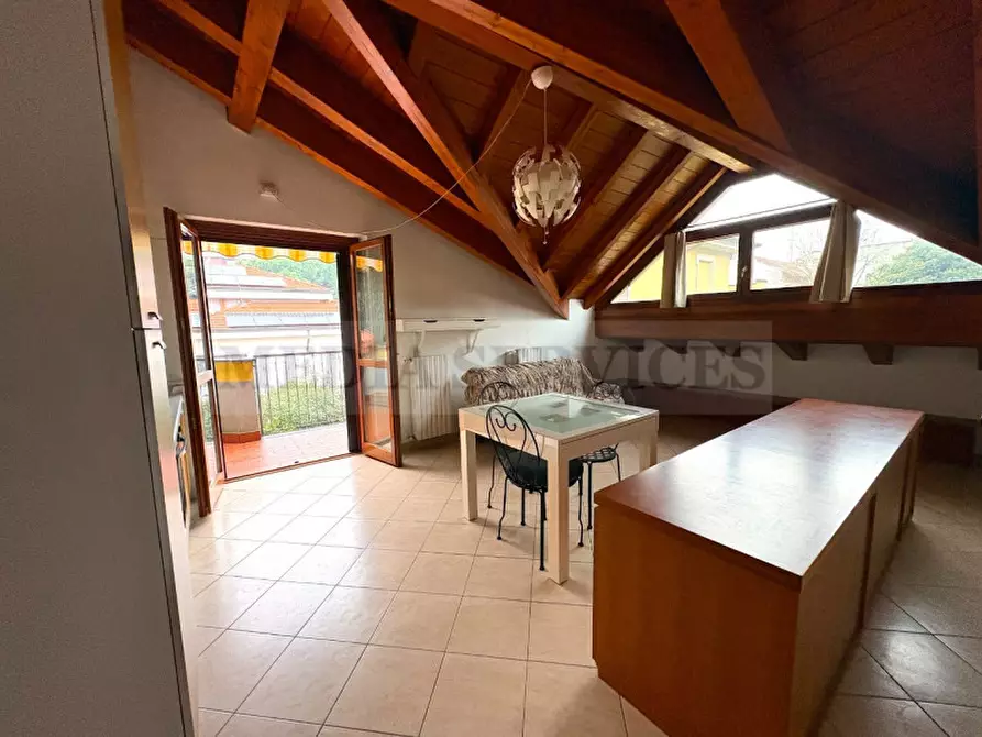 Immagine 10 di Appartamento in vendita  in via dei Mille n° 15 a Rho