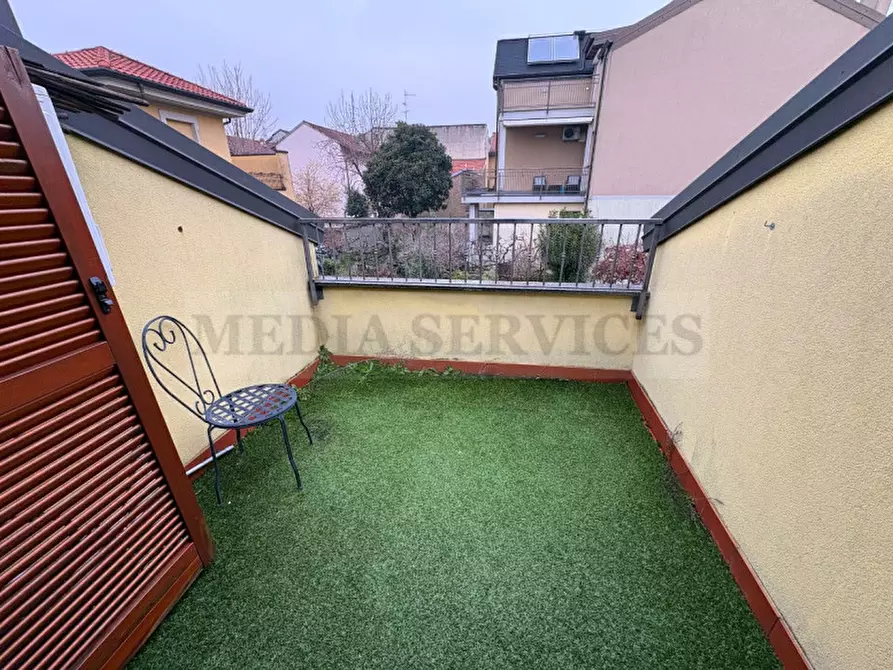 Immagine 20 di Appartamento in vendita  in via dei Mille n° 15 a Rho