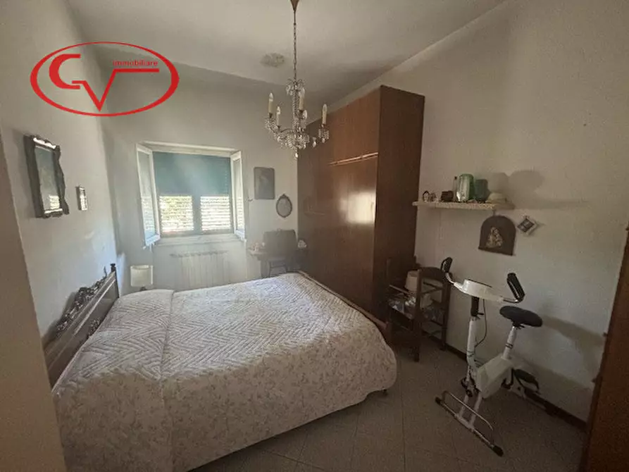 Immagine 9 di Casa quadrifamiliare in vendita  a Laterina Pergine Valdarno