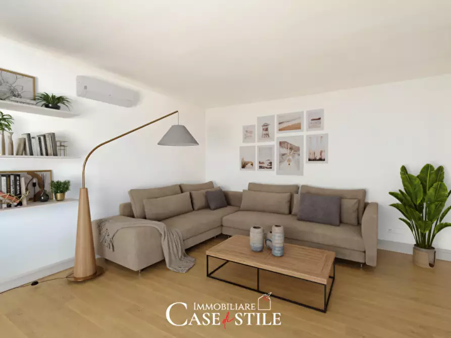 Immagine 7 di Appartamento in vendita  in Via Castagno a Ortonovo