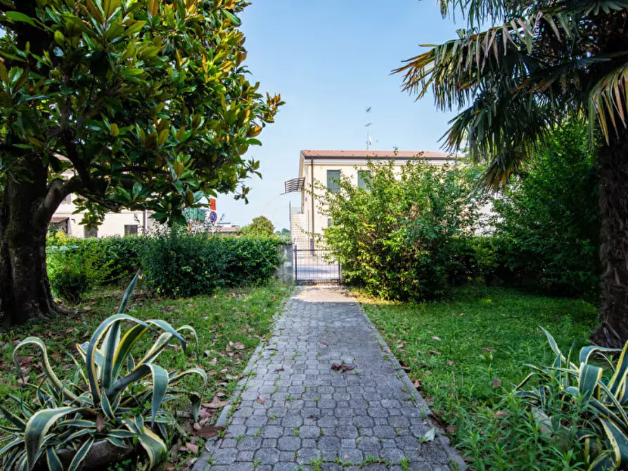 Immagine 5 di Casa bifamiliare in vendita  in Via Firenze, 132 a Villafranca Padovana