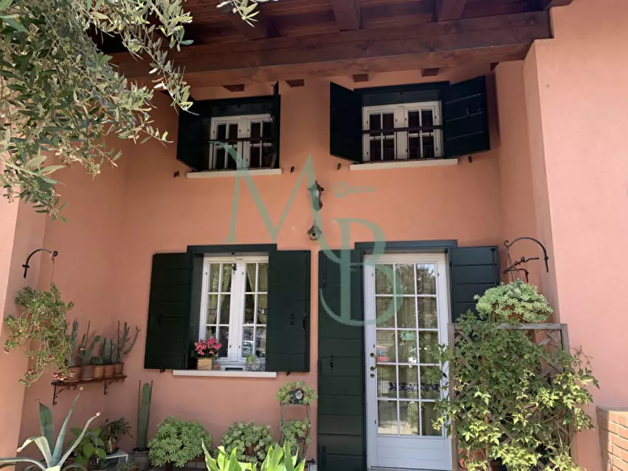 Immagine 1 di Casa trifamiliare in vendita  in Camposampiero Via C. Pavese a Camposampiero