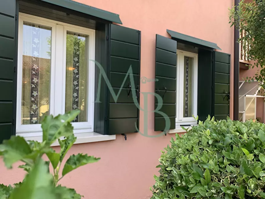 Immagine 3 di Casa trifamiliare in vendita  in Camposampiero Via C. Pavese a Camposampiero