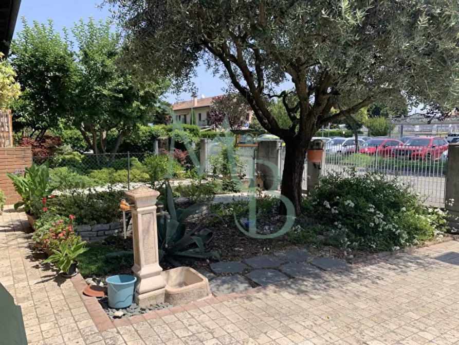 Immagine 6 di Casa trifamiliare in vendita  in Camposampiero Via C. Pavese a Camposampiero