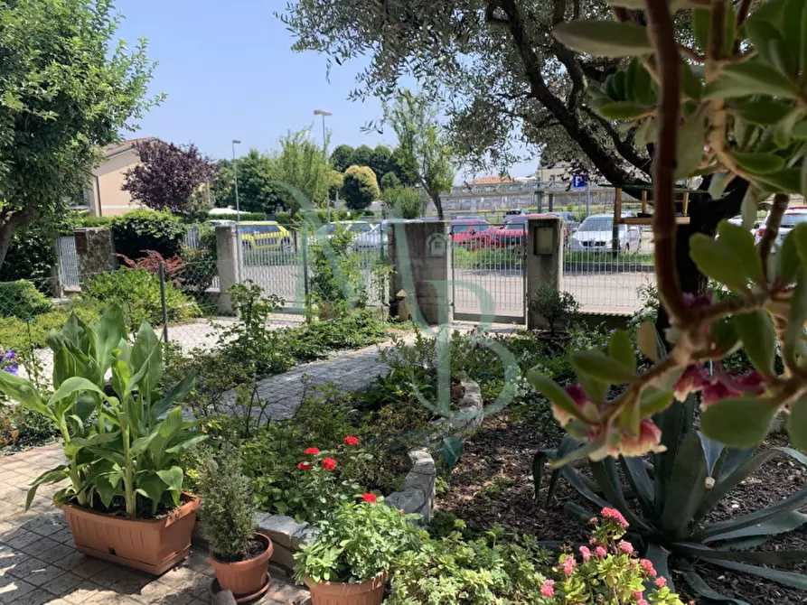Immagine 7 di Casa trifamiliare in vendita  in Camposampiero Via C. Pavese a Camposampiero