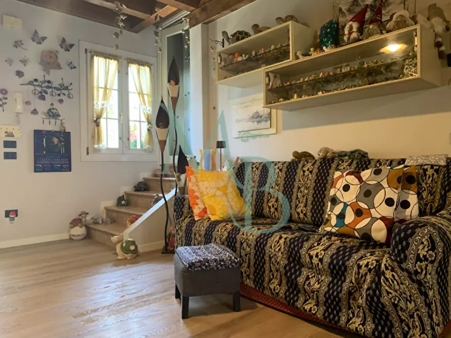 Immagine 11 di Casa trifamiliare in vendita  in Camposampiero Via C. Pavese a Camposampiero