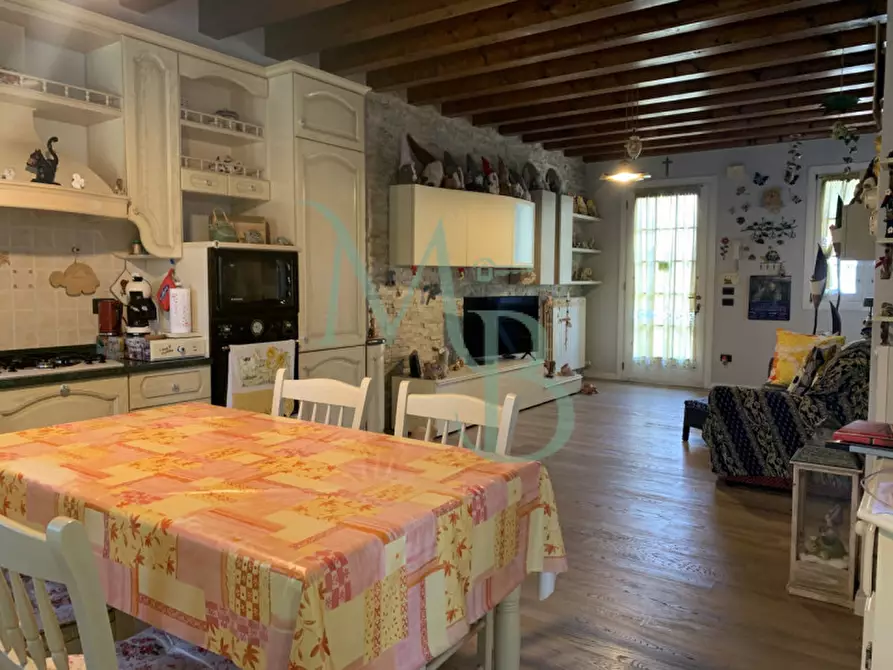 Immagine 14 di Casa trifamiliare in vendita  in Camposampiero Via C. Pavese a Camposampiero