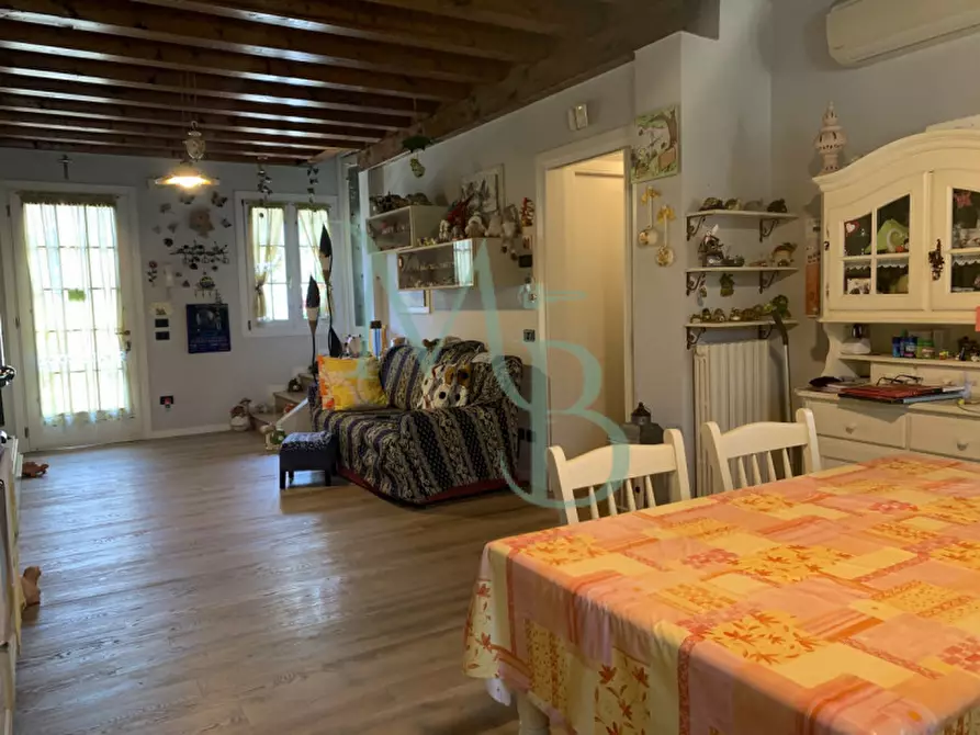 Immagine 15 di Casa trifamiliare in vendita  in Camposampiero Via C. Pavese a Camposampiero