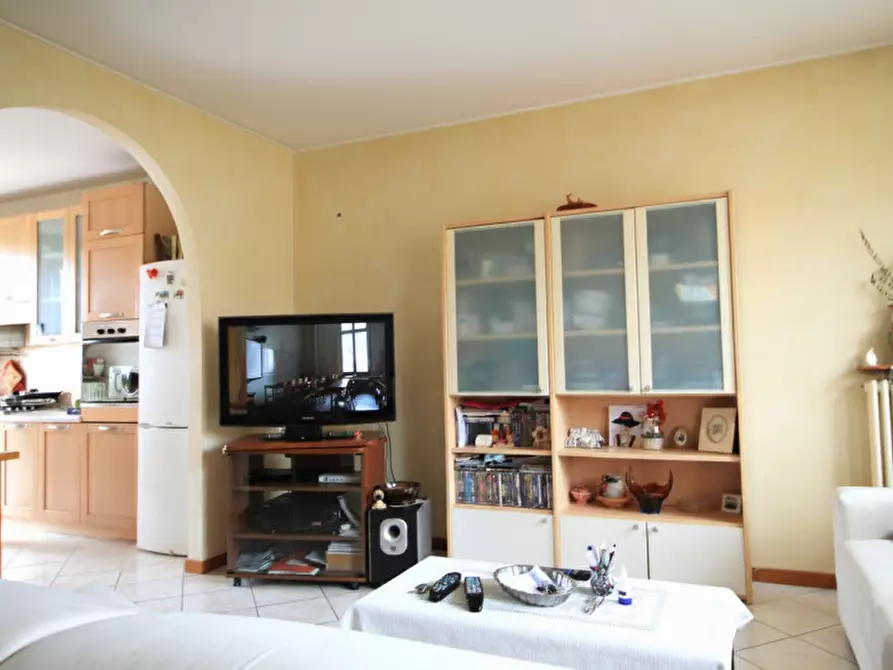 Immagine 5 di Appartamento in vendita  in Via Salvo D'Acquisto a Galzignano Terme