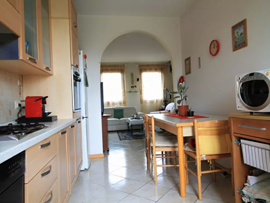 Immagine 7 di Appartamento in vendita  in Via Salvo D'Acquisto a Galzignano Terme