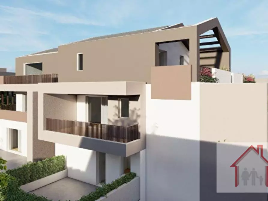 Immagine 1 di Attico in vendita  in Via Legrenzi a Montebelluna