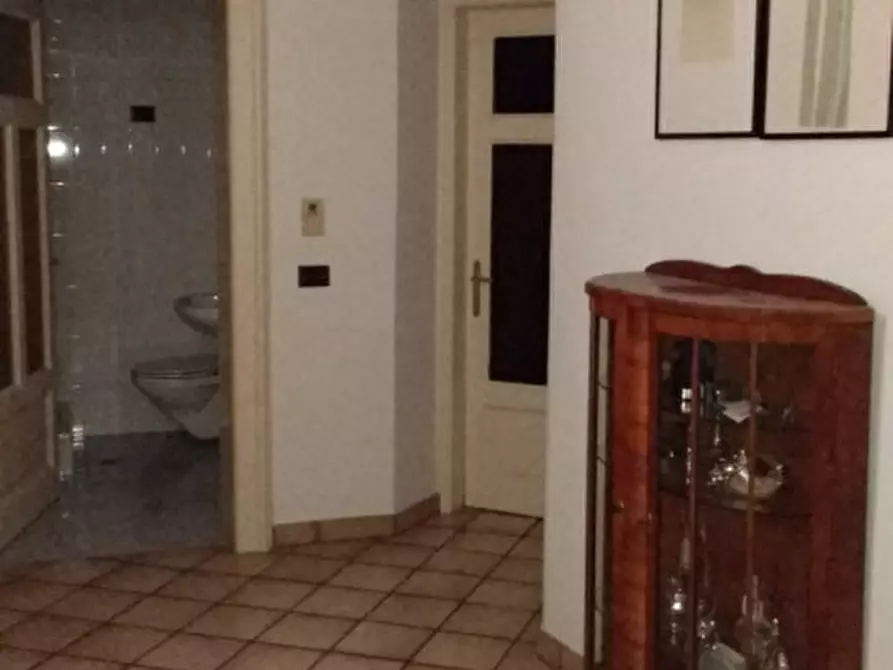 Immagine 4 di Appartamento in affitto  in Piazza della Vittoria - Siegesplatz a Bolzano