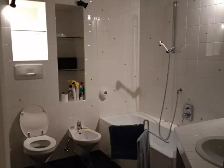 Immagine 11 di Appartamento in affitto  in Piazza della Vittoria - Siegesplatz a Bolzano