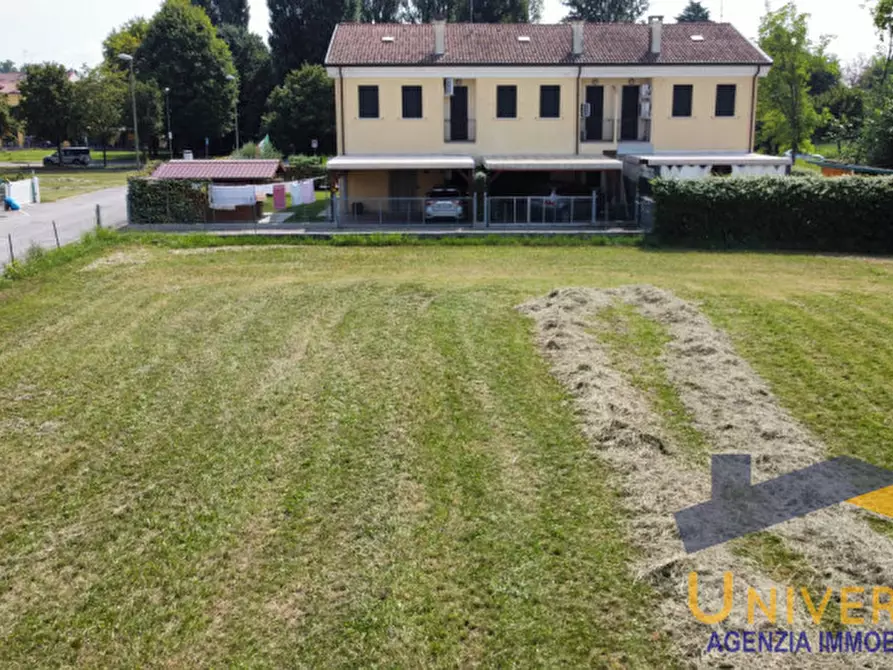 Immagine 4 di Terreno in vendita  a Loreggia