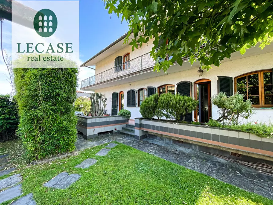 Immagine 22 di Villa in vendita  in Via Fratelli Cervi a Forte Dei Marmi