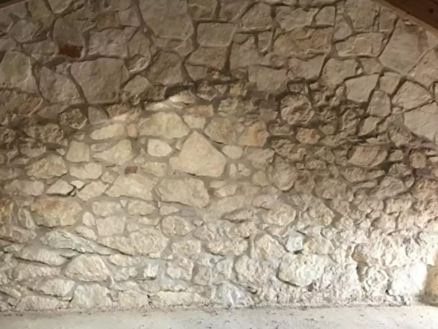 Immagine 17 di Villetta a schiera in vendita  in Via Castelli Bella Guardia, 68 a Montecchio Maggiore