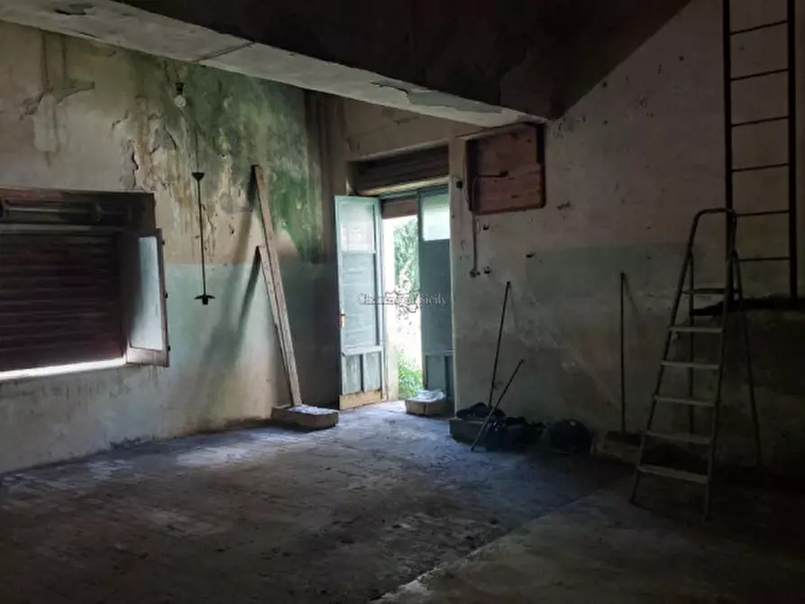 Immagine 19 di Casa indipendente in vendita  a Modica