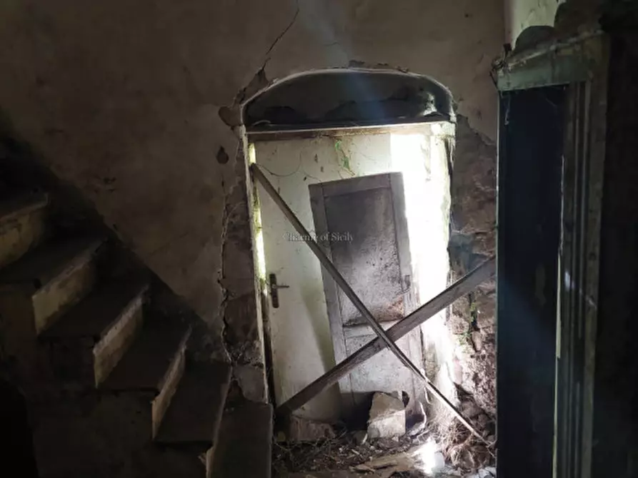 Immagine 28 di Casa indipendente in vendita  a Modica