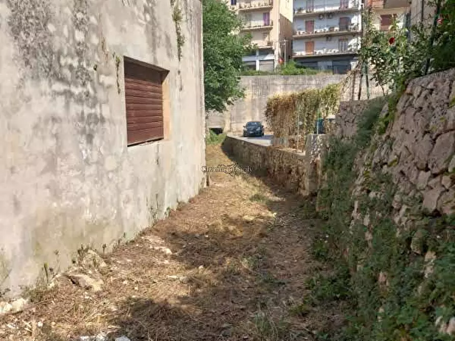 Immagine 37 di Casa indipendente in vendita  a Modica