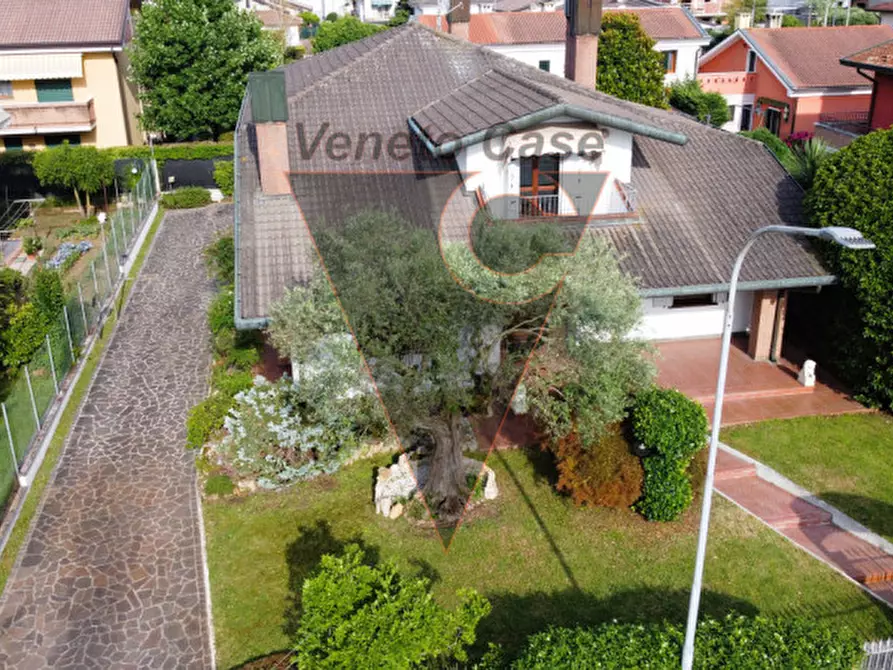 Immagine 8 di Villa in vendita  in Via Cagnola a Saonara