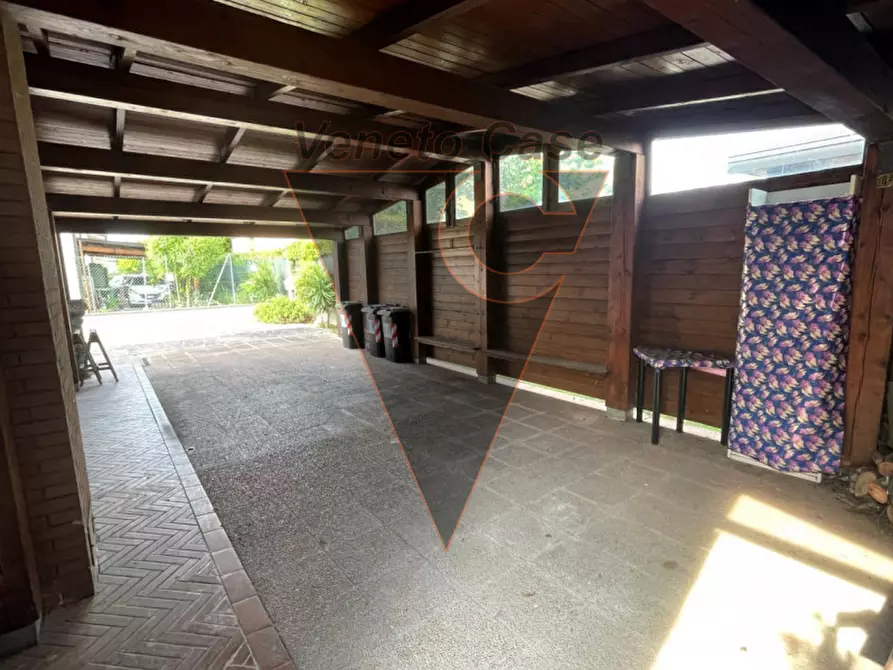 Immagine 14 di Villa in vendita  in Via Cagnola a Saonara