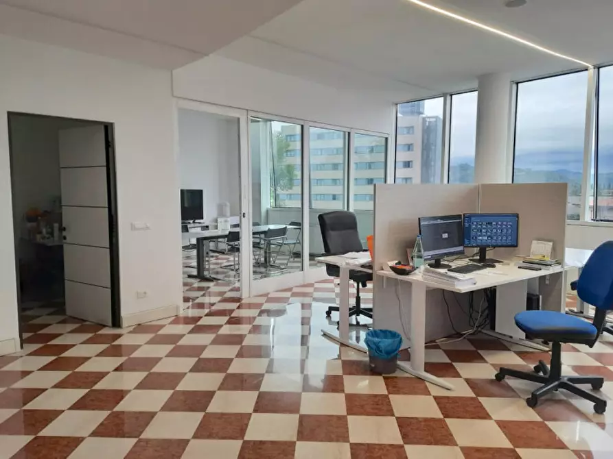 Immagine 2 di Ufficio in affitto  in via dei frassini a Vicenza