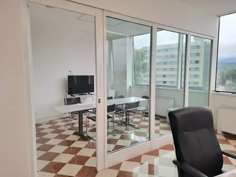 Immagine 5 di Ufficio in affitto  in via dei frassini a Vicenza