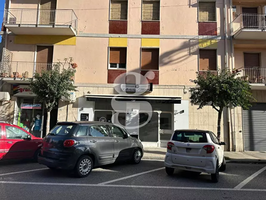 Immagine 7 di Negozio in vendita  in Via Colonnello Francesco Magistri, N°101-103 a Milazzo