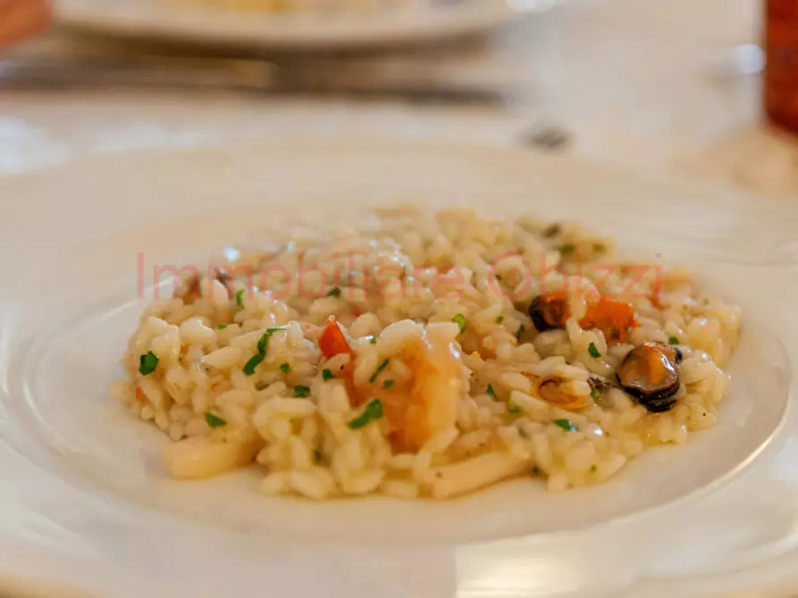 Immagine 3 di Attività commerciale in vendita  in Prato della Valle a Padova