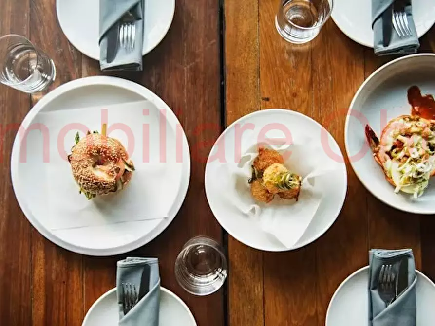 Immagine 27 di Attività commerciale in vendita  in Prato della Valle a Padova