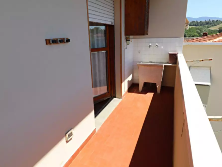 Immagine 12 di Appartamento in vendita  a Montevarchi