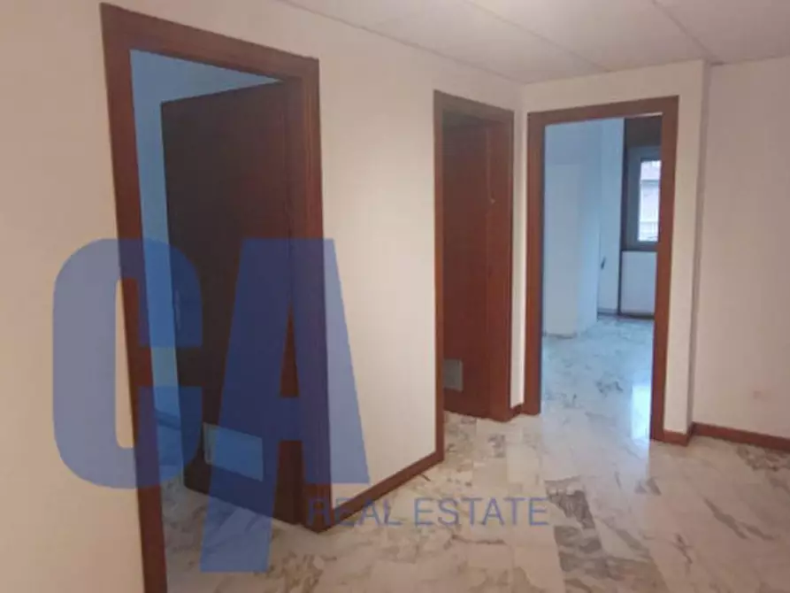 Immagine 8 di Ufficio in affitto  in PIAZZA CARBONARI a Milano