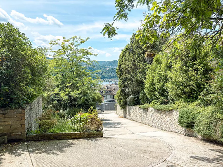 Immagine 6 di Garage in vendita  in Via San Bernardino a Orta San Giulio