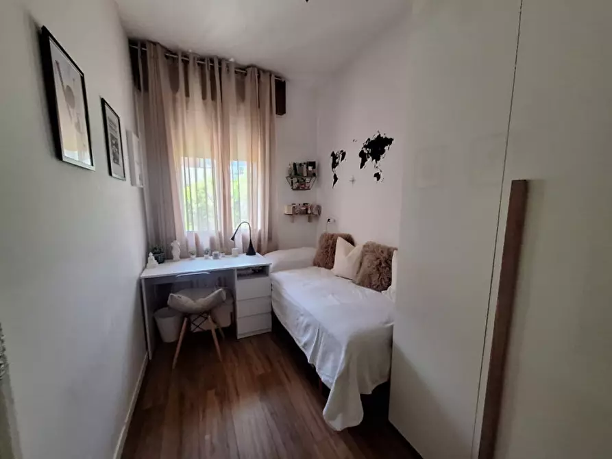 Immagine 13 di Appartamento in vendita  in Via del Lavoro 6 a Torri Di Quartesolo