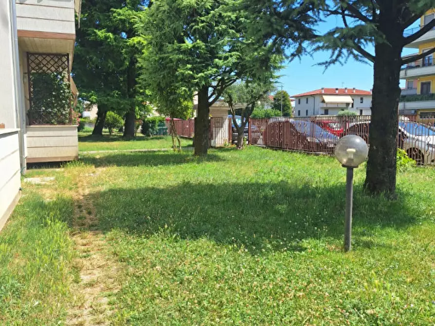 Immagine 23 di Appartamento in vendita  in Via del Lavoro 6 a Torri Di Quartesolo