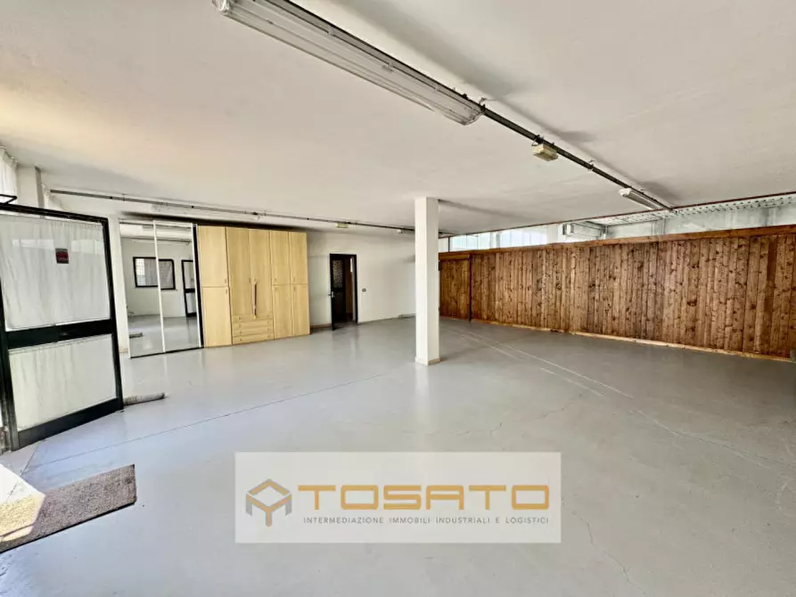 Immagine 10 di Capannone industriale in affitto  a Cerea