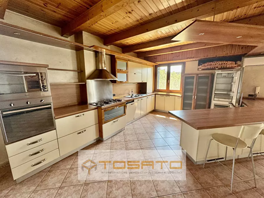 Immagine 17 di Capannone industriale in affitto  a Cerea