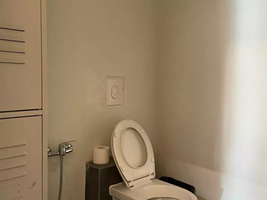 Immagine 11 di Magazzino in vendita  in Via Santa Maria a Calcinato