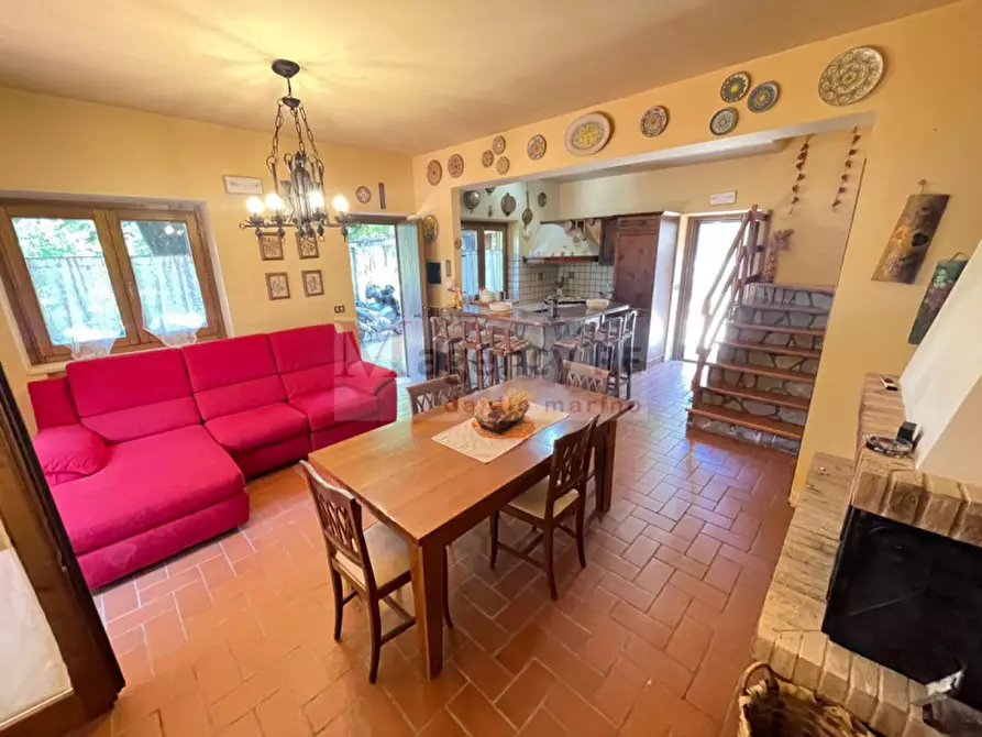 Immagine 2 di Villa in vendita  in Pinema a San Roberto