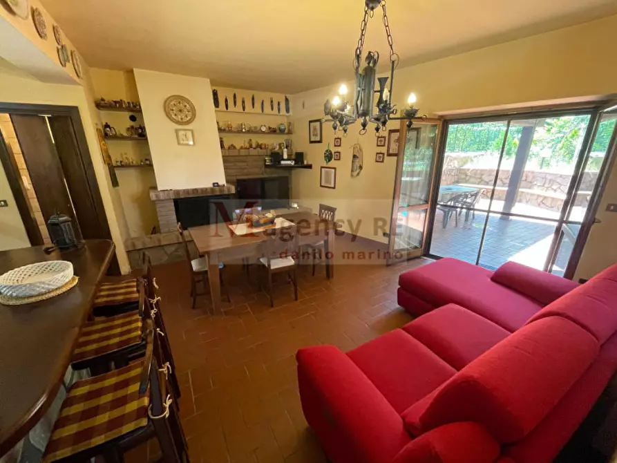 Immagine 3 di Villa in vendita  in Pinema a San Roberto