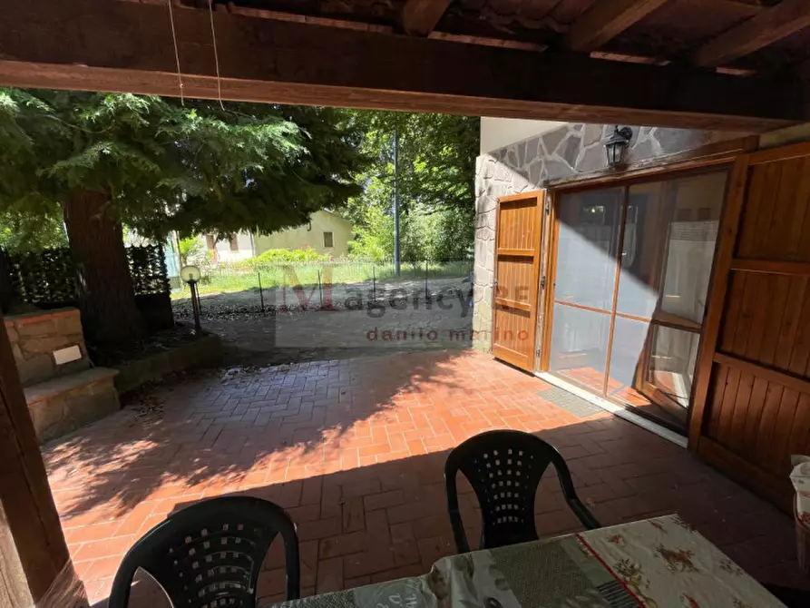 Immagine 4 di Villa in vendita  a San Roberto