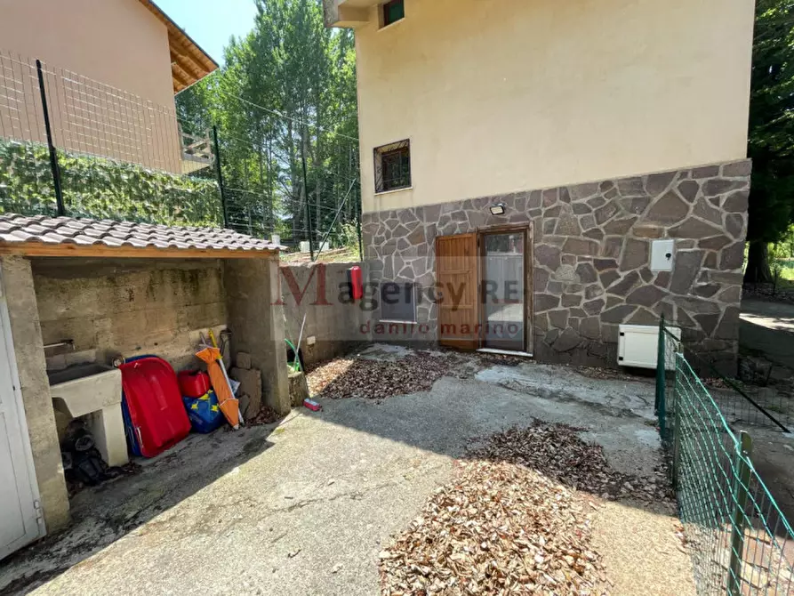 Immagine 5 di Villa in vendita  a San Roberto