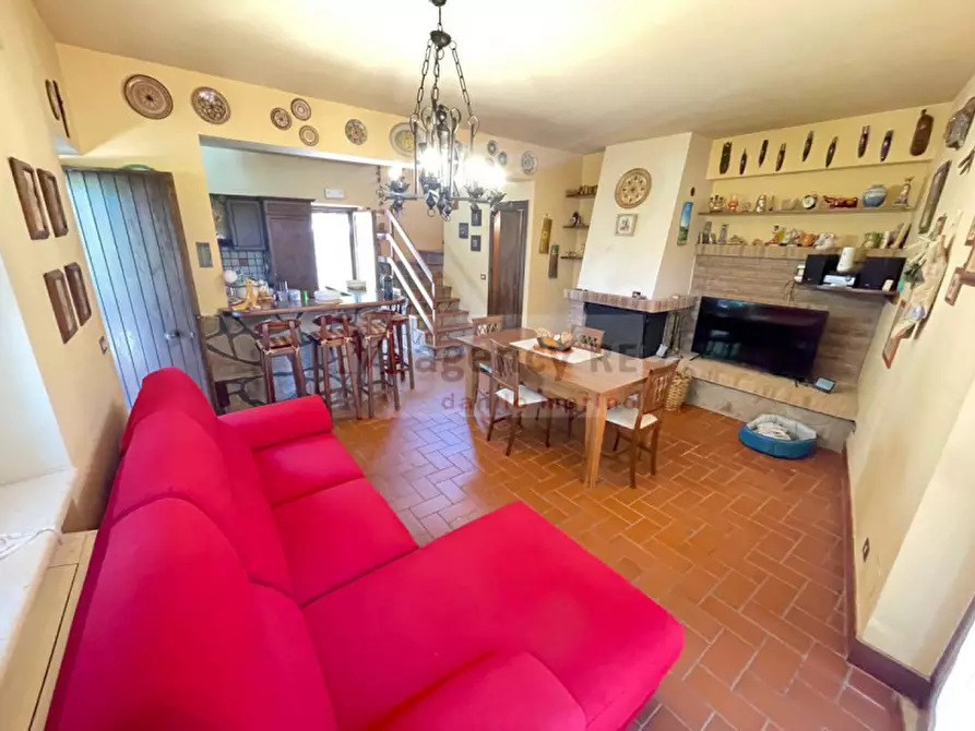 Immagine 9 di Villa in vendita  a San Roberto